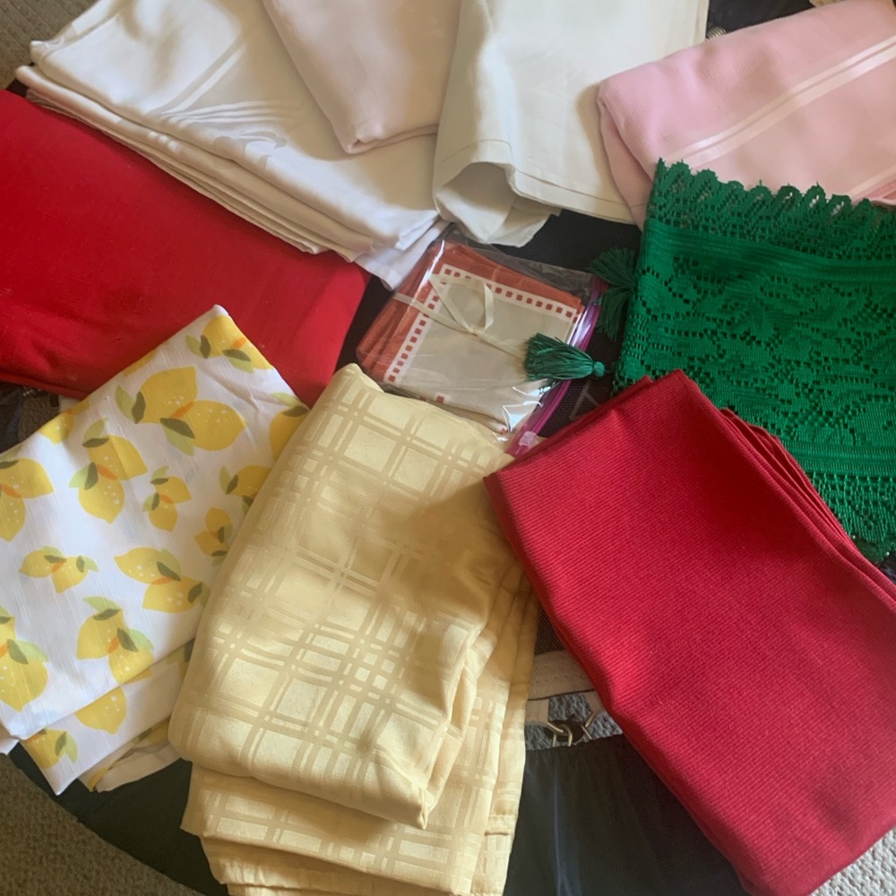 Colorful Fabric Table Cloth Collection